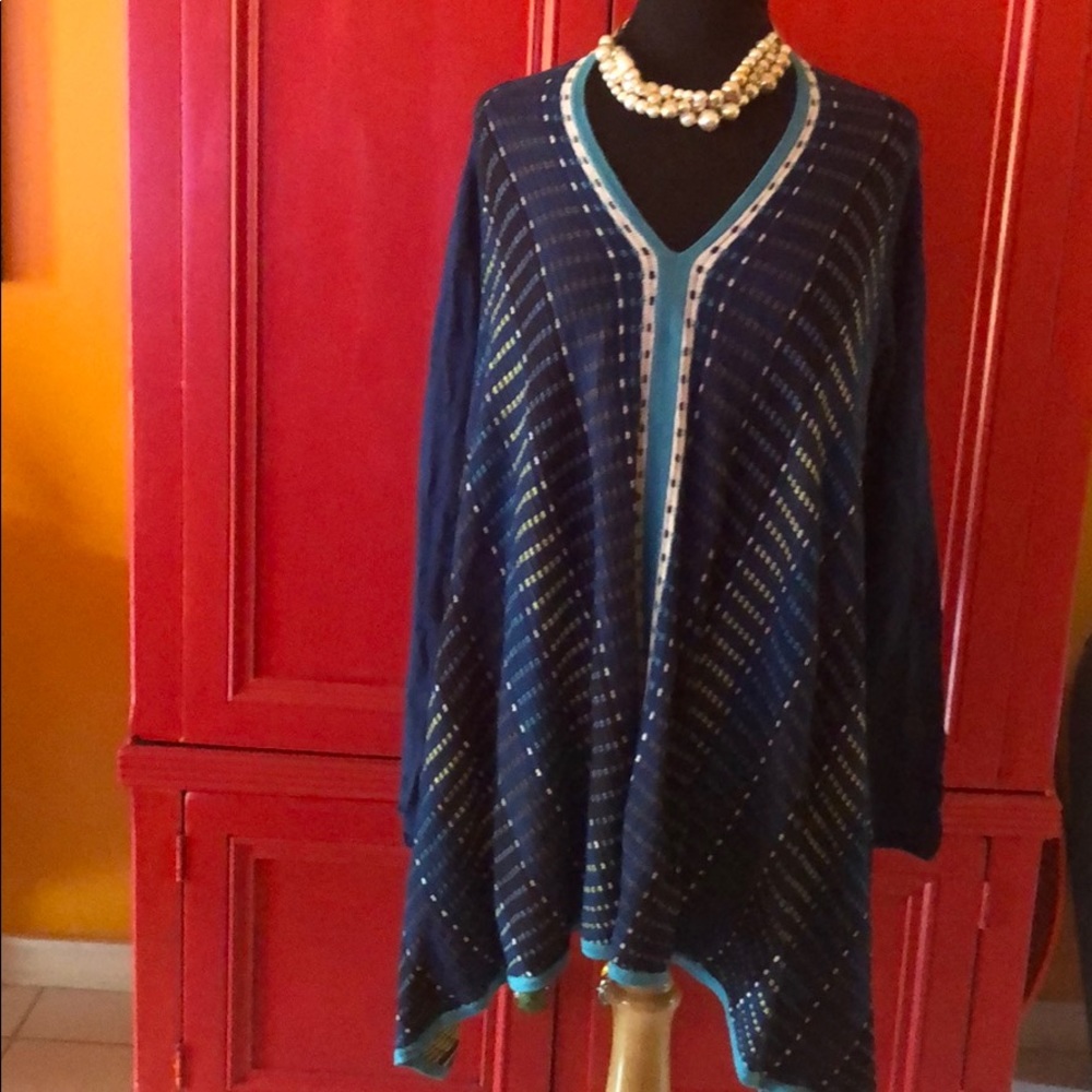 LIKE NEW! Nic and Zoe cardigan. Beautiful colors!